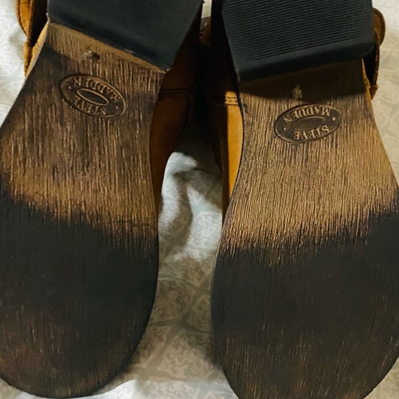 Steve Madden Boots - Picture 2 of 6